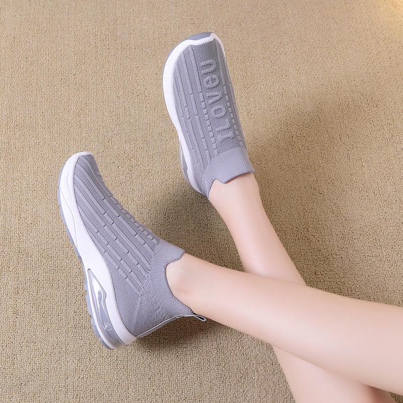 Spring Summer Women Sneakers Breathable Mesh Light Flat Loafers Casual Shoes Women Outdoor Walking Shoes Plus Size