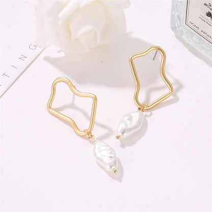 Wild Geometric Pearl Stud Earrings Beautiful Simple Irregular Ladies Earrings