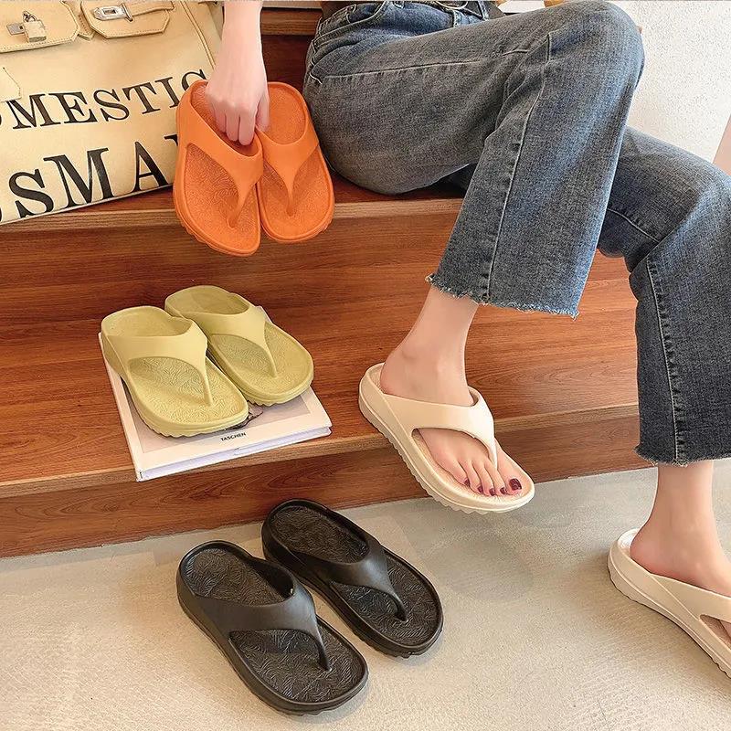Non-slip Thick-soled Flip-flops Women's Summer Outerwear Fashion Couple Style Clip-on Bathroom Beach Sandals and Slippers