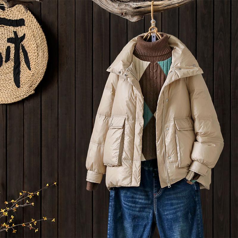 Lightweight Down Jacket Ladies Autumn and Winter White Duck Down Fashion Short Trendy Suit