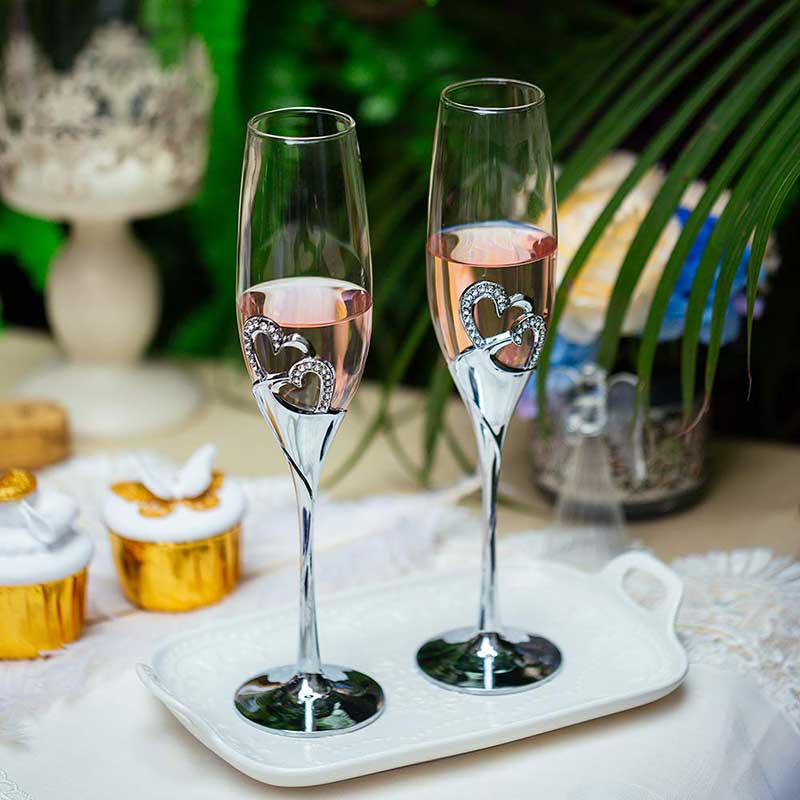 2Pcs Heart Shape Wine Glass Wedding Champagne Glasses Lover Rhinestone Wedding Glass Crystal Goblet Banquet Wedding Decoration