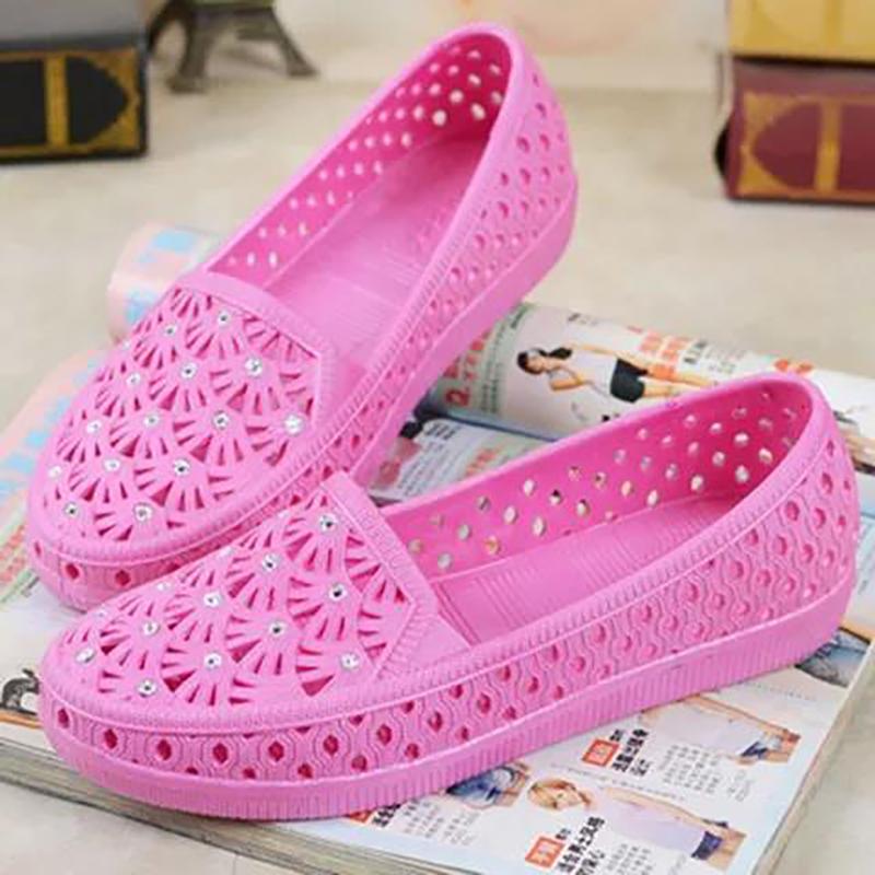 Summer Plastic Bird's Nest Hole Shoes Breathable Hollow Female Sandals Nurse Shoes Soft Bottom Non-slip Mother Shoes Flat Bottom Students