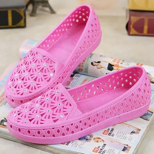 Summer Plastic Bird's Nest Hole Shoes Breathable Hollow Female Sandals Nurse Shoes Soft Bottom Non-slip Mother Shoes Flat Bottom Students