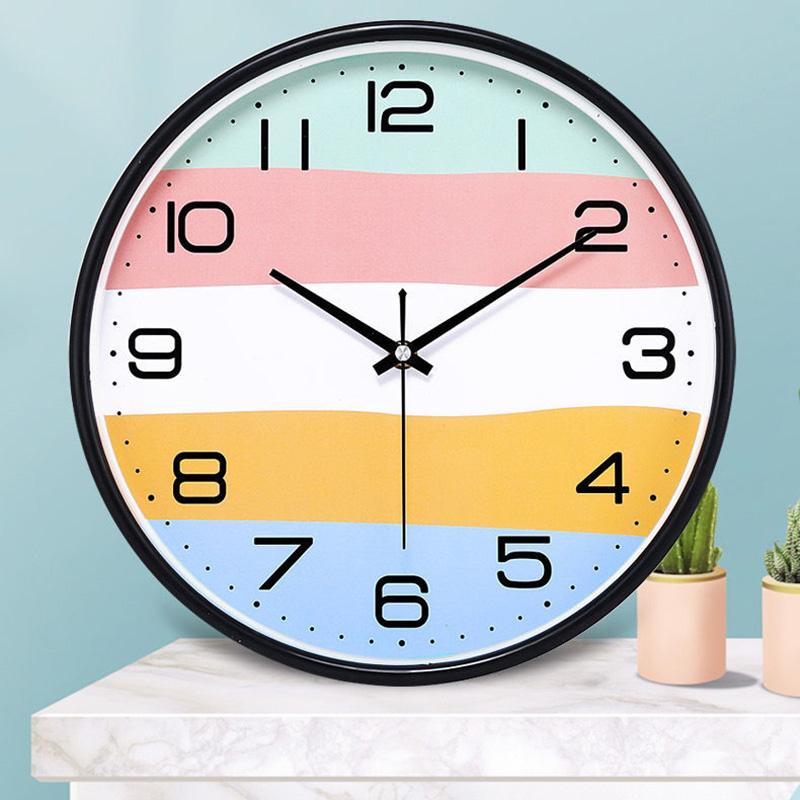 Punch-free Nordic Wall Clock Living Room Clock Modern Minimalist Atmosphere Creative Fashion Ultra-quiet Bedroom Clock Home