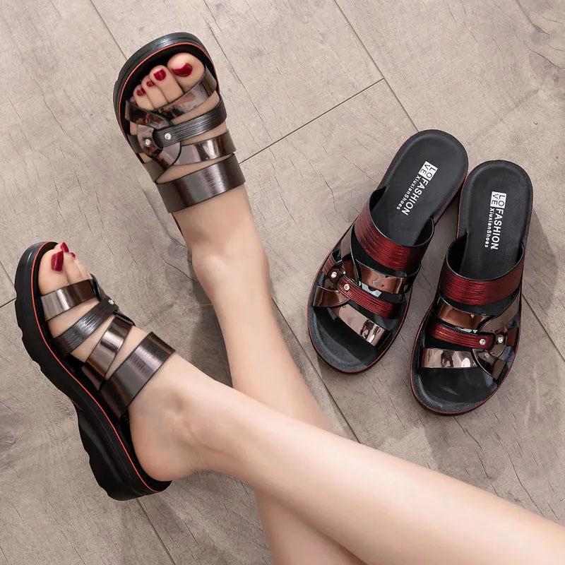 Women's Slippers Summer Hollow Wedge Heel Rhinestones Sandals Middle-aged Ladies Flat Bottom Non-slip Slippers Middle Heel Soft Sole Flip Flops