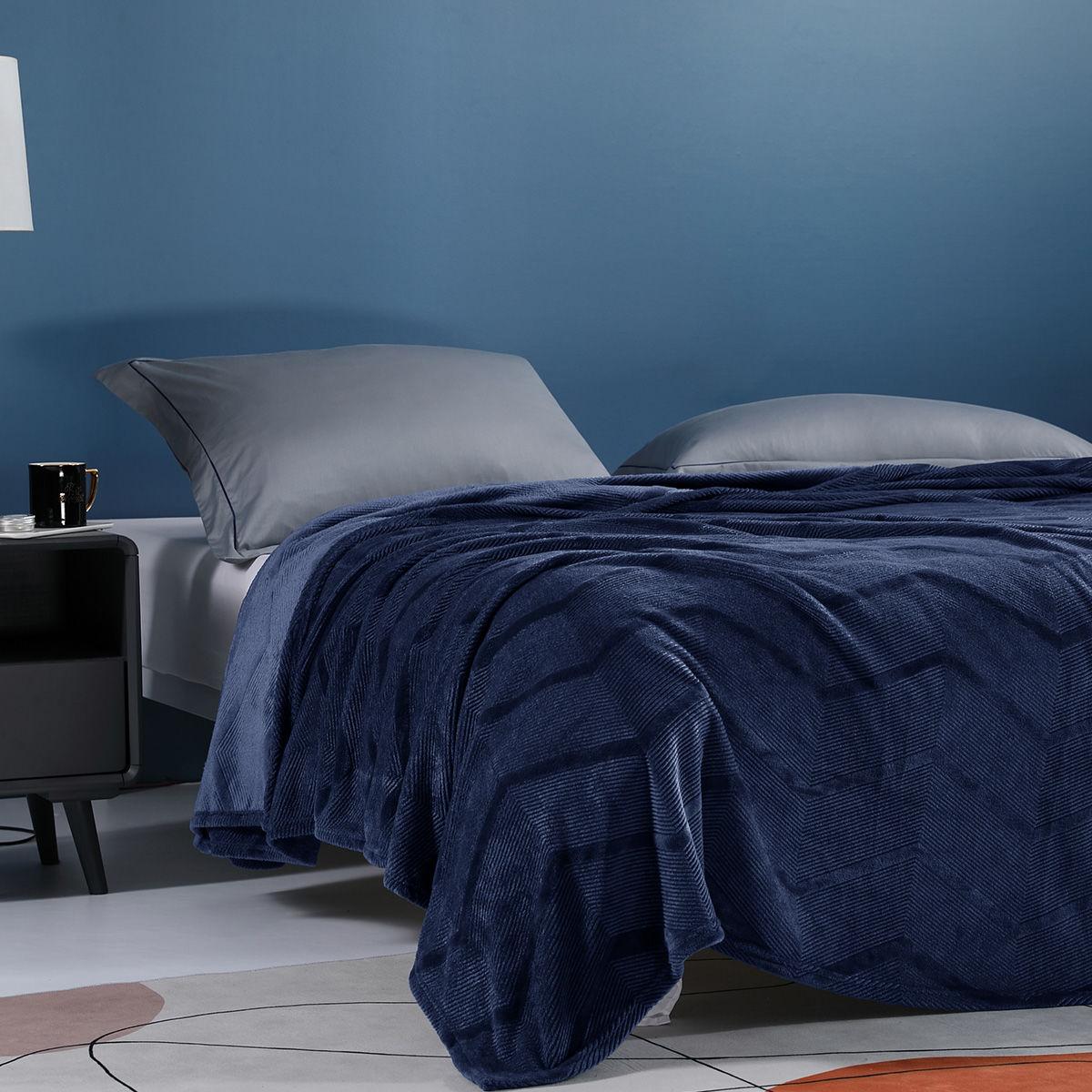 Flannel Embossed Double-sided Plus Fleece Warm and Breathable Blanket Coral Fleece Plus Fleece Warm Bed Sheet Siesta Blanket Sofa Decoration