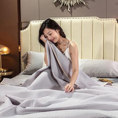 Cool Silk Summer Quilt Single Dormitory Quilt Double Spring and Autumn Thin Air-conditioning Quilt