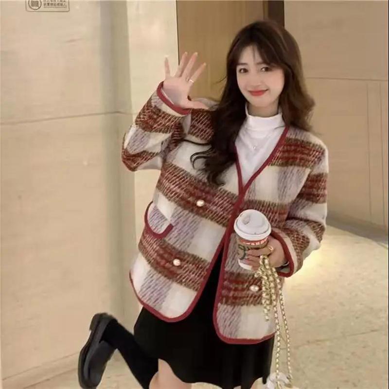 Temperament Xiaoxiang Style Coat Women's Mid-length V-neck Plaid Top Women's All-match Long-sleeved Casual Coat