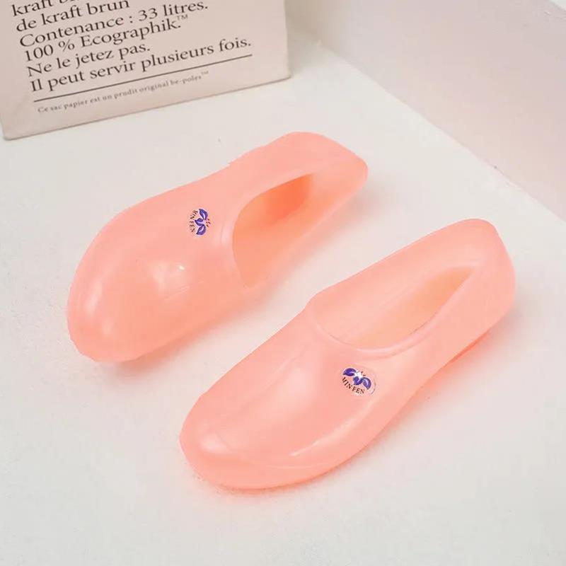 Ladies Four Seasons Rain Boots Low-top Waterproof Slippery Wear-resistant Soft Fashion Shallow Mouth Kitchen Plastic Work Shoes