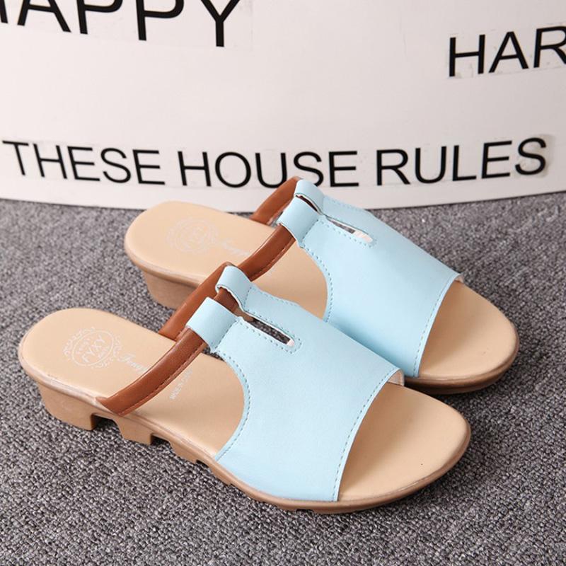 Summer Women's Shoes Flip Flops Sandals and Slippers Women's Flat-bottomed Non-slip Slope with Soft-soled Shoes Leather Sandals Light and Soft