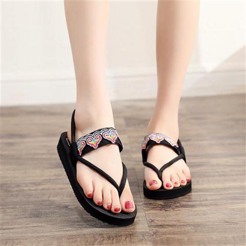 women Flip-flops Thick-soled Sandals and Slippers Ladies Summer Fashion Outer Wear Flip-flops Beach Shoes
