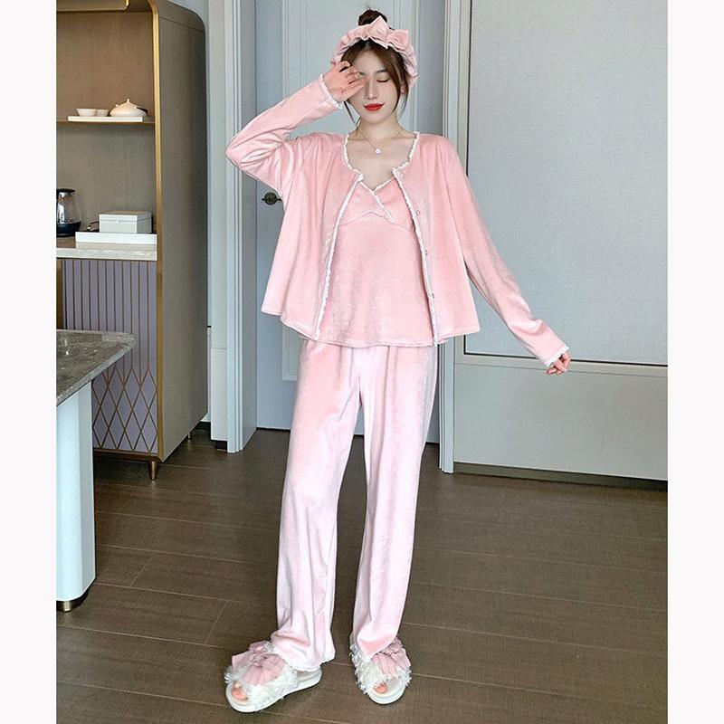 Three-pieces Women's Winter Pajamas Set Thin Velvet Island Velvet Sexy Suspenders Long-sleeved Trousers Pyjamas Sweet Solid Color Comfortable Homewear