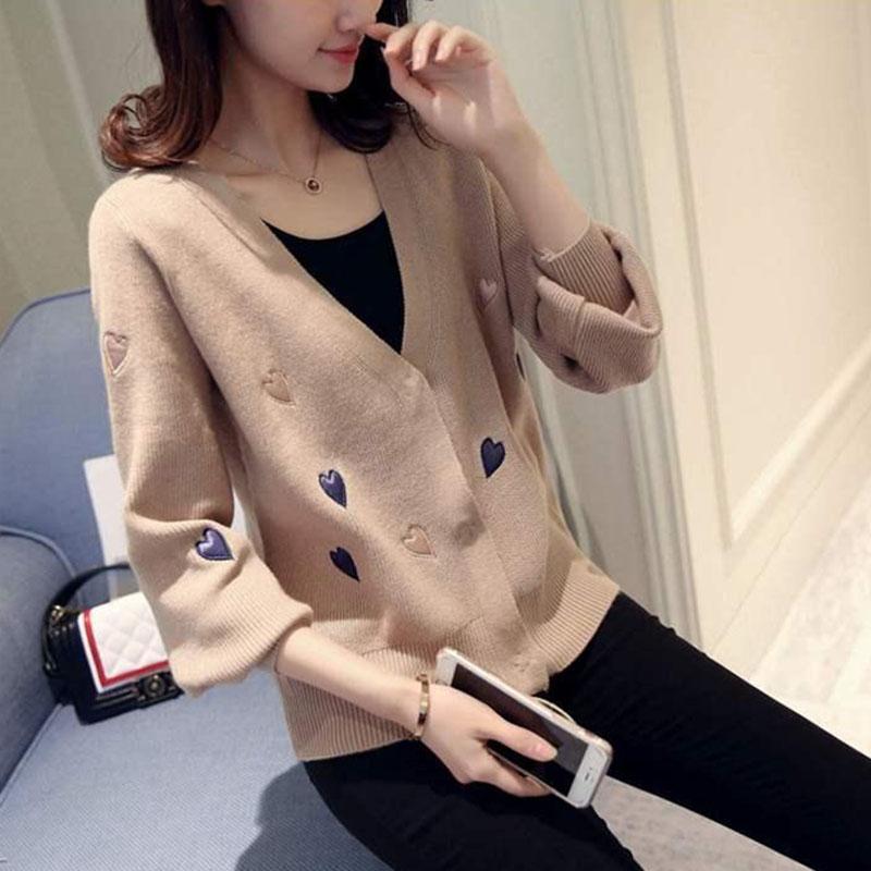 Spring and Autumn Fashion Simple Coat V-neck Loose Cardigan Top Love Pattern Female Sweater