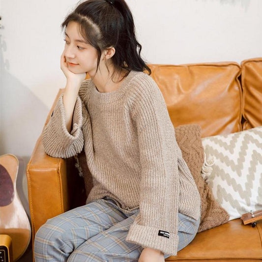 Autumn European and American Style Sweater Fashion Casual Knitted Sweater Loose and Versatile Young Women's Top