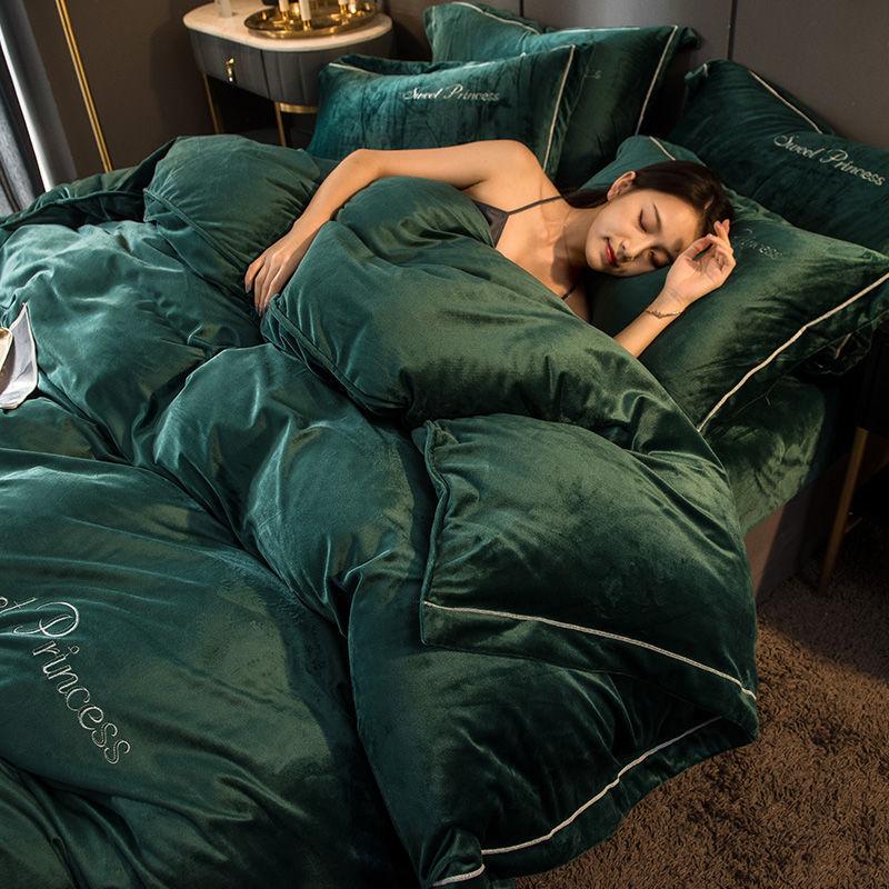 Korean Fashion Princess Style Four-piece Girl Heart Lace Solid Color Bed Linen Quilt Cover Bedding