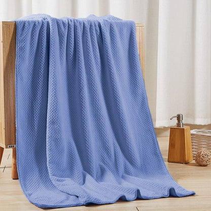 Oversized Bath Towels for Adult Men and Women Are More Absorbent Than Cotton Towels and The Fabric Is Softer and Cute