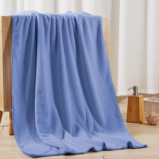 Oversized Bath Towels for Adult Men and Women Are More Absorbent Than Cotton Towels and The Fabric Is Softer and Cute