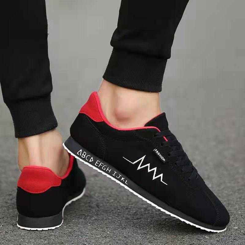 Spring Men Black Shoes Sports Casual Board Shoes Versatile Students MEN'S SHOES Social Canvas Trendy