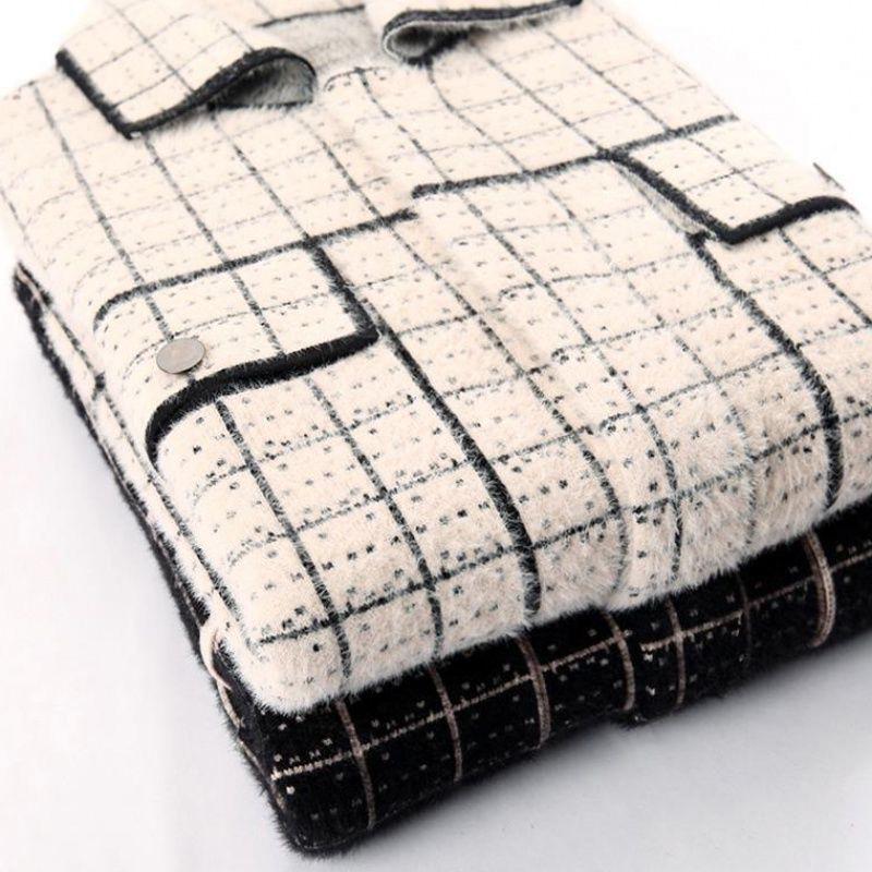 Autumn and Winter Fashion Knitted Cardigan Turn-down collar Long-sleeved Sweater Short Thick Small Fragrance Jacket