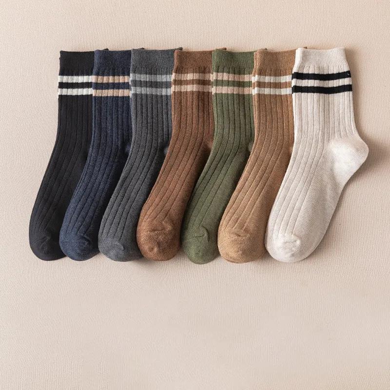 Five Pairs of Winter Men's Tube Socks Fashion Sports Striped Cotton Socks Thickened Warm and Deodorant Tube Socks
