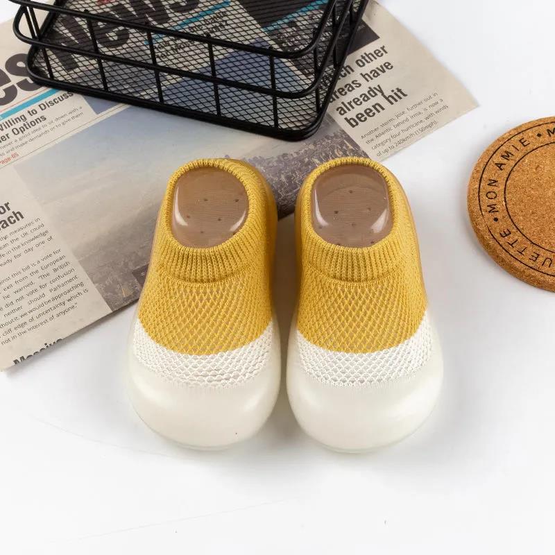 Baby Toddler Shoes 0-3 Years Old Boys and Girls Shoes Summer Mesh Color Matching Breathable Thin Rubber Soft Sole