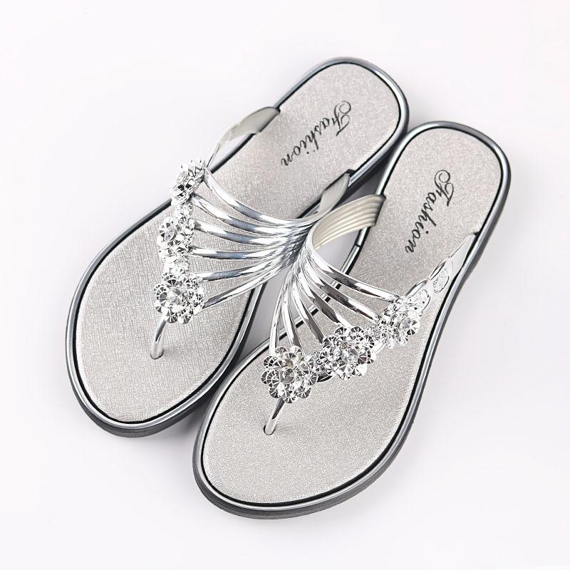 Women Fashion Peep Toe Sandals High Quality Women Slippers Anti Skid Flip Flops Crystal Women Shoes Summer Beach Women Footwear