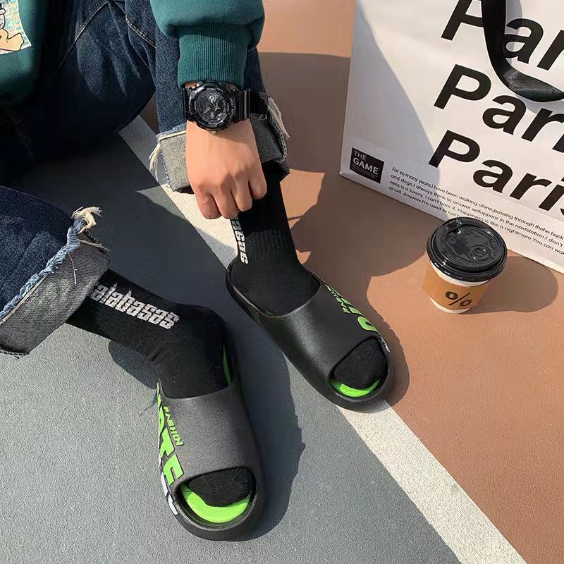 Men's Slippers Step on Shit Feeling Summer Thick Bottom Non-slip Home Indoor Couples Home EVA Slippers Men Wear Sandals and Slippers