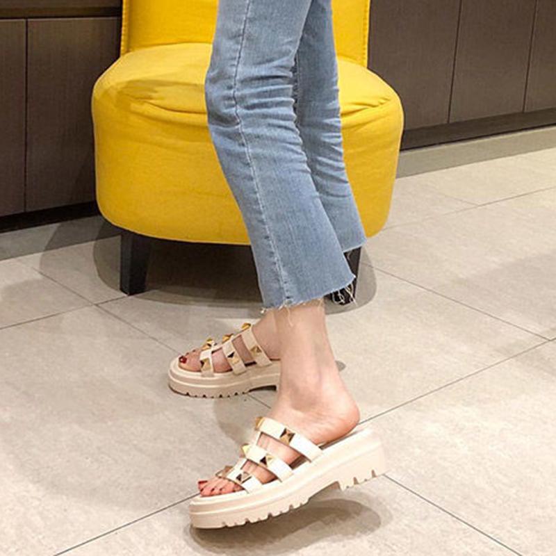 Rivet Half Slippers for Women's Outer Wear Summer Fashion One-word Drag, Soft Bottom Mid-heel Platform Sandals Thick Bottom Sandals