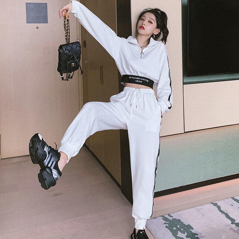 Black and White Sports Suit Women's High-navel Short Sweater Trousers Casual Two-piece Women's Short Top Loose Sweatpants Show Thinness and Height