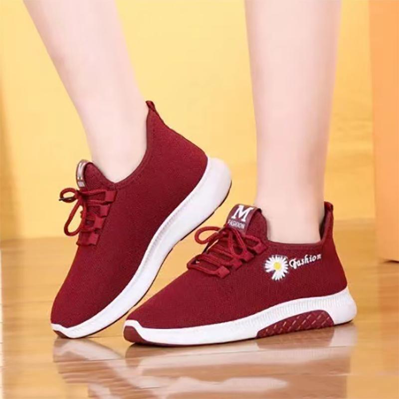 Old Beijing Ladies' Cloth Shoes Summer Breathable Mesh Sneakers Fashion Leisure Walking Shoes