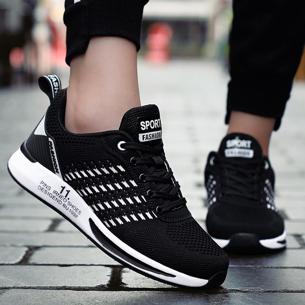 Couples Sports Shoes Fashion Women Flying Woven Mesh Breathable Non-Slip Wear-Resistant Cushion Sneakers Men's Vulcanize Shoes