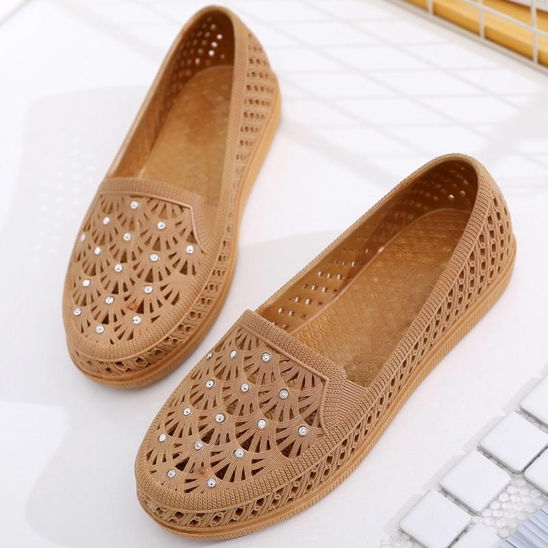 Summer Plastic Bird's Nest Hole Shoes Breathable Hollow Female Sandals Nurse Shoes Soft Bottom Non-slip Mother Shoes Flat Bottom Students