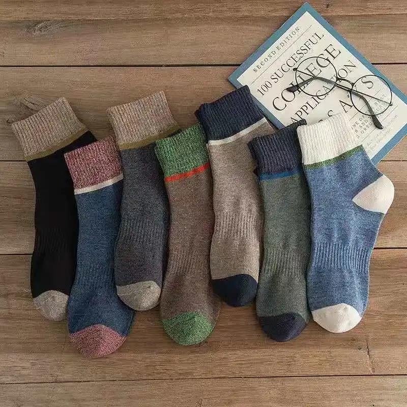 Five Pairs of Winter Men's Tube Socks Fashion Contrast Color Thick Warmth Antibacterial and Deodorant Sports Socks Inside and Outside