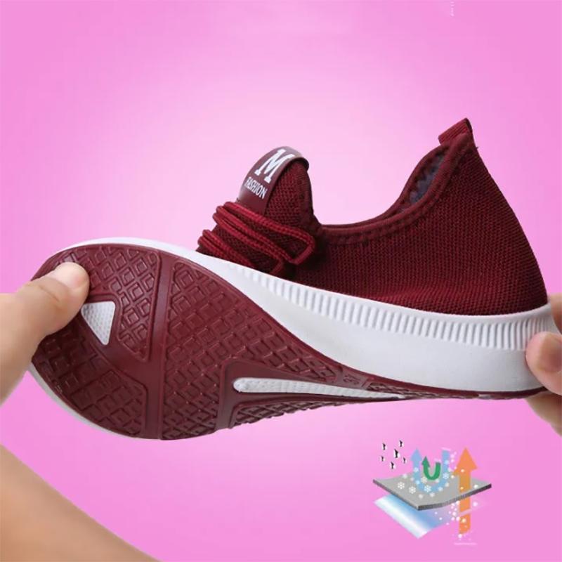 Old Beijing Ladies' Cloth Shoes Summer Breathable Mesh Sneakers Fashion Leisure Walking Shoes