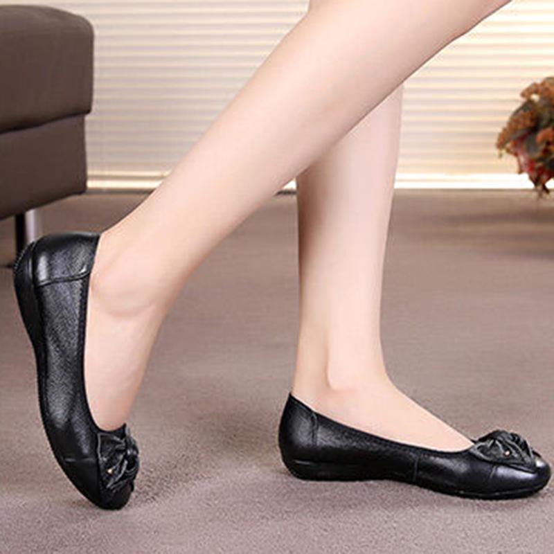First Layer Cowhide Women Shoes Flat Mother Shoes Large Size Single Shoes Women Leather Peas Shoes Women Soft Soles