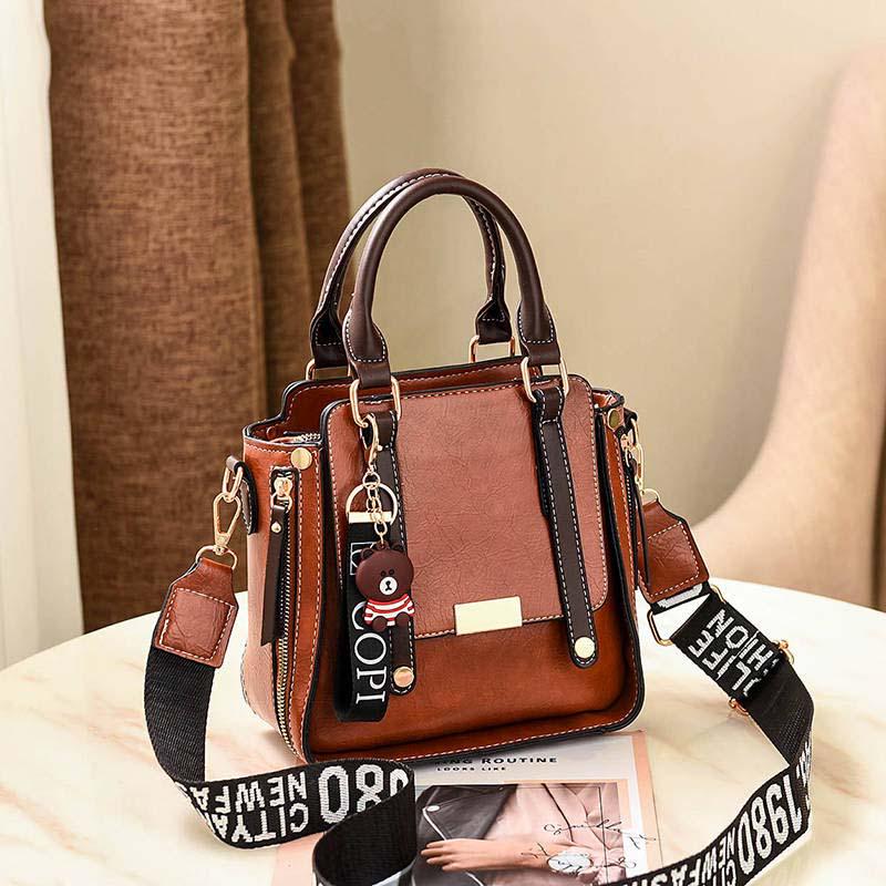 Women Messenger Bag Leather Shoulder Crossbody Handbags with Tassel