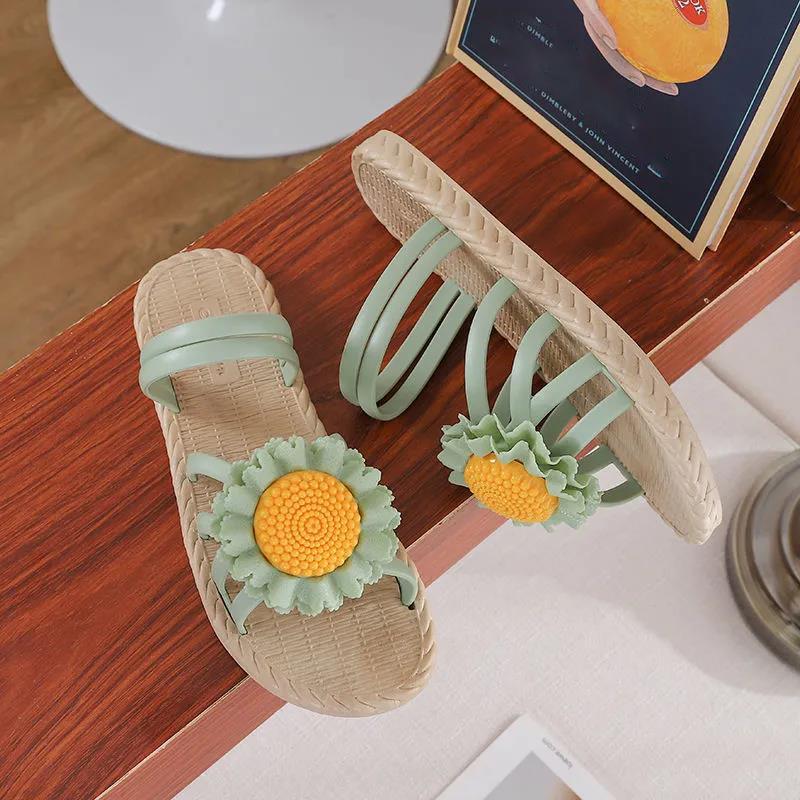 Slippers Women's Flat-bottomed Home Indoor Bathroom Bath Sandals and Slippers Women's Outdoor Beach Sandals Are Light and Comfortable