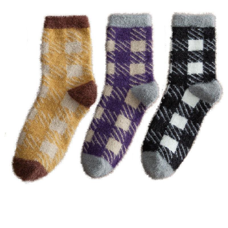 Three Pairs of Mink Fleece Socks Autumn and Winter Plus Fleece Thick Warm Floor Socks Women's Coral Fleece Home Sleep Socks