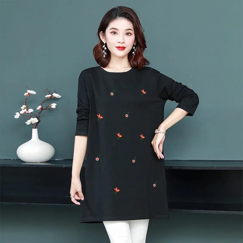 Women's Clothing Autumn and Spring Ladies Round neck Flower embroidery Long-sleeved Casual Loose T-shirt Pullover