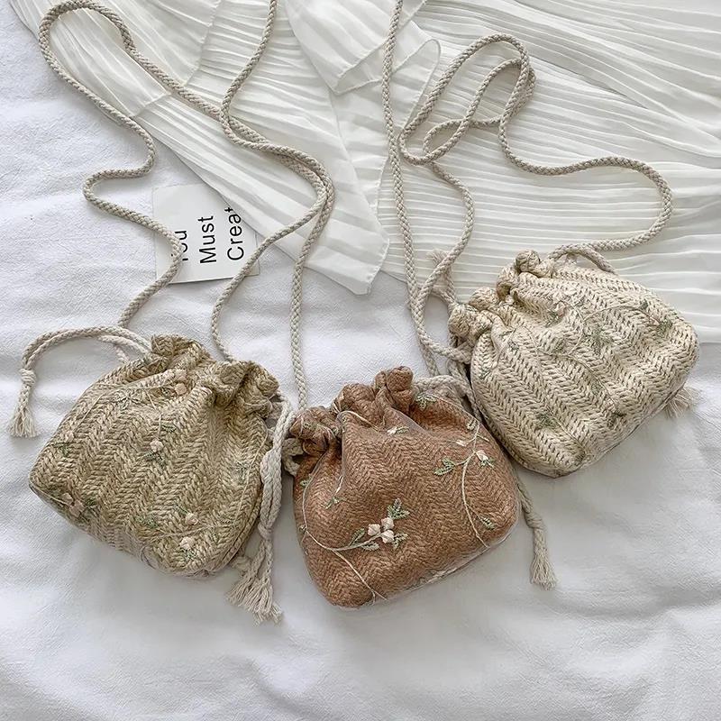 Lace Women's Straw Woven Bucket Bag Cute Summer Student Travel Vacation Beach Bag Shoulder Messenger Bag