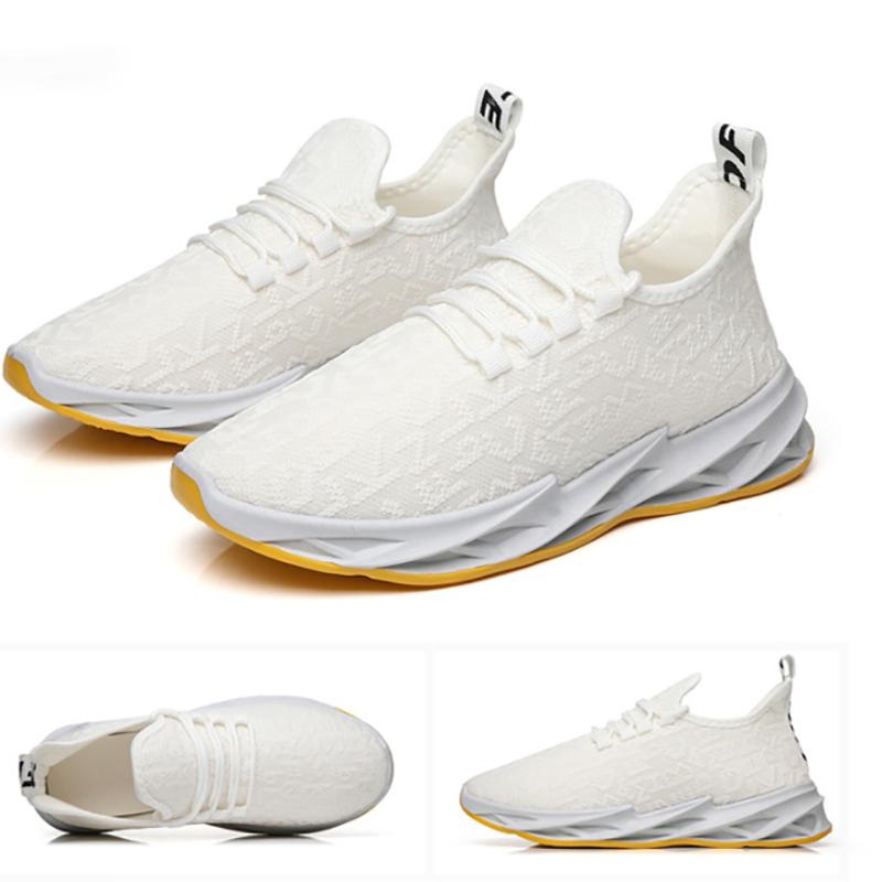 Men's Low Top Sneakers Men's Casual Shoes Trendy All-match Running Shoes Clearance Booth