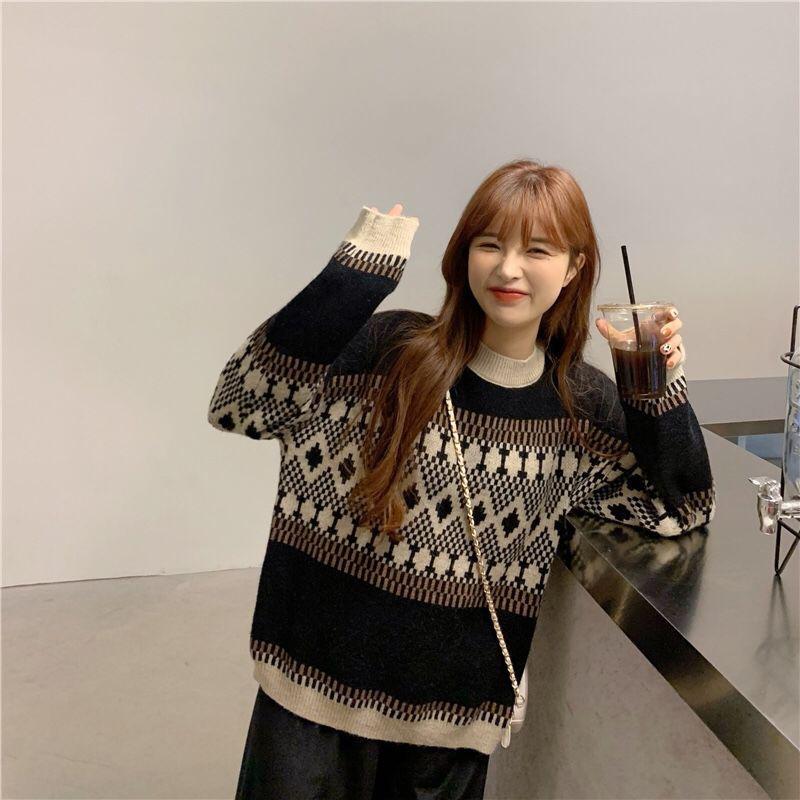 Sweater Autumn  Winter Loose Long-sleeved Women's Fashion Retro Round Neck Casual Padded Pullover Knitted Top