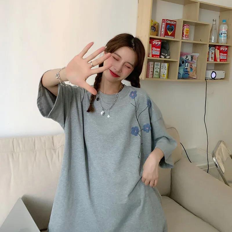 Pure Color Flower Pattern Embroidery Women  Causal  T Shirt Tee Lady Girl Top Hipster Cartoons Style T-Shirts