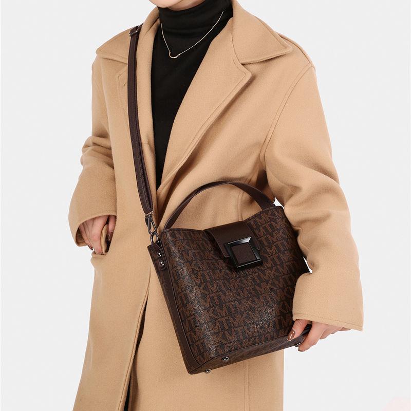 Bucket Bag Women's Large-capacity Printing One-shoulder Handbag Women's Outing All-match Simple Messenger Bag
