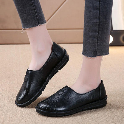 Single Shoes Women's Flat Bottom Spring and Autumn New Peas Shoes Shallow Mouth Grandma Shoes Wild Korean Student Work Shoes Mother Shoes
