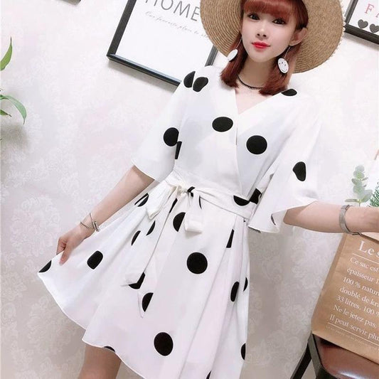Floral Two-piece Women's Dress Shorts Suit Women's Chiffon Dress Fabric Light and Breathable V-neck Short-sleeved Top Loose Shorts