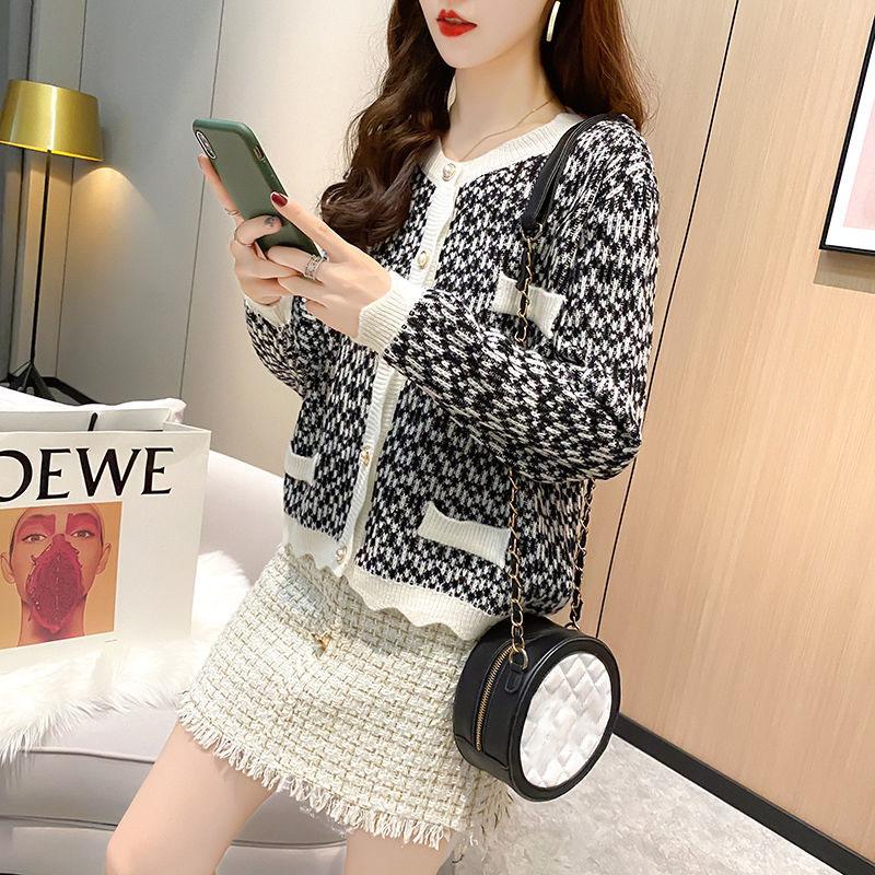 Autumn and Winter Fashion Loose Sweater Knit Cardigan Versatile Sweater Long-sleeved Striped Pattern Female Jacket