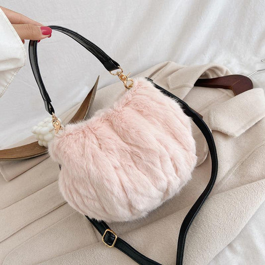 Autumn and Winter Plush Bag Ladies Trendy Plush Small Bag Wild Chain Bag Shoulder Messenger Bag