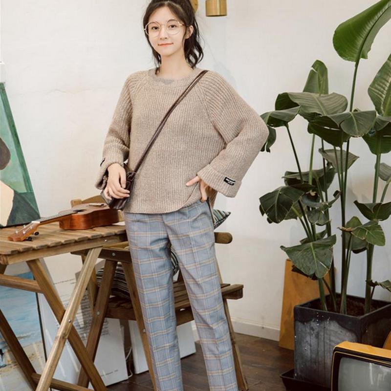 Autumn European and American Style Sweater Fashion Casual Knitted Sweater Loose and Versatile Young Women's Top