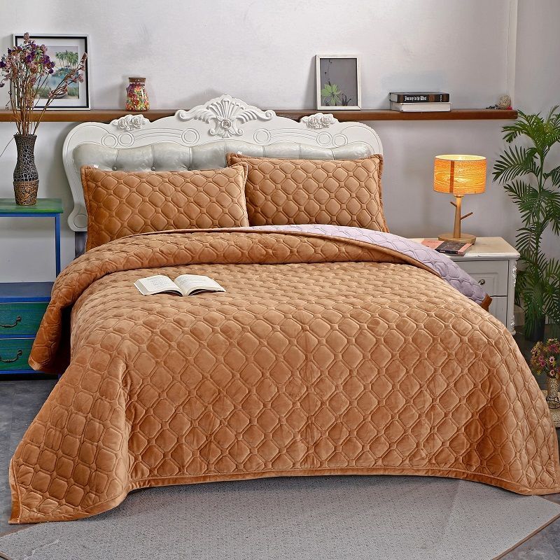 3pcs/set Crystal Velvet European-style Bed Sheet Simple Blanket Large Non-slip Simmons Protective Cover